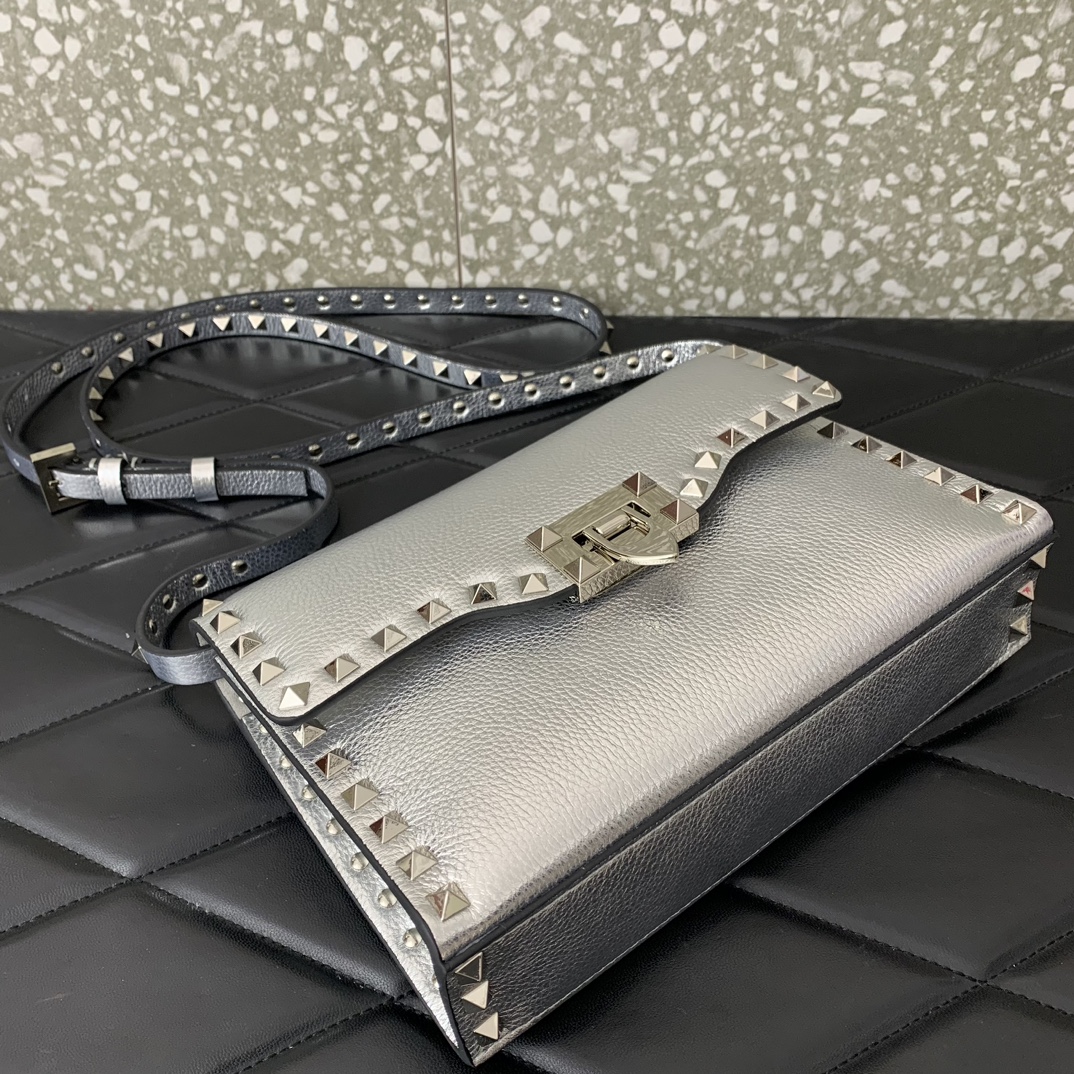 Valentino Garavani Rockstud Crossbody Bag in Silver Grainy Calfskin